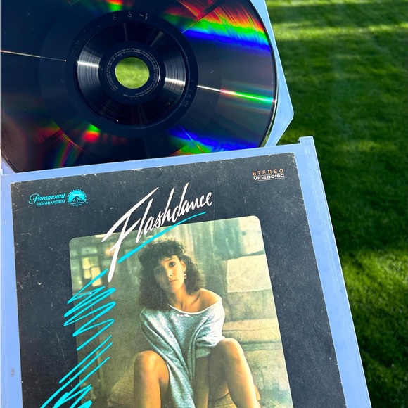 Flashdance (1983) CED Videodisc/RCA SelectaVision (Jennifer Beals/Michael Nouri) - Picture 6 of 7
